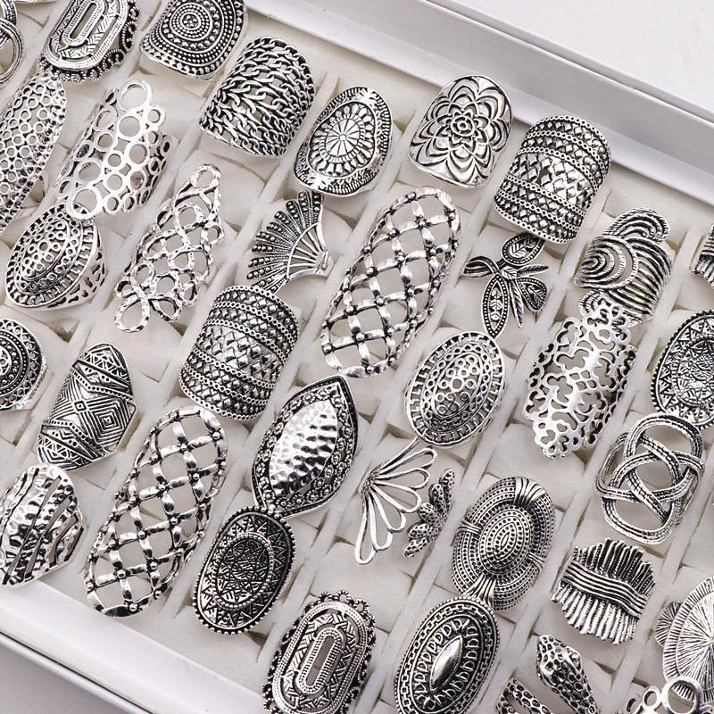 Cluster Rings Wholesale 20pcsLots Mix Style Vintage Carved Flower Silver Plated Jewelry Rings For Women Size 17mm to 21mm 230411