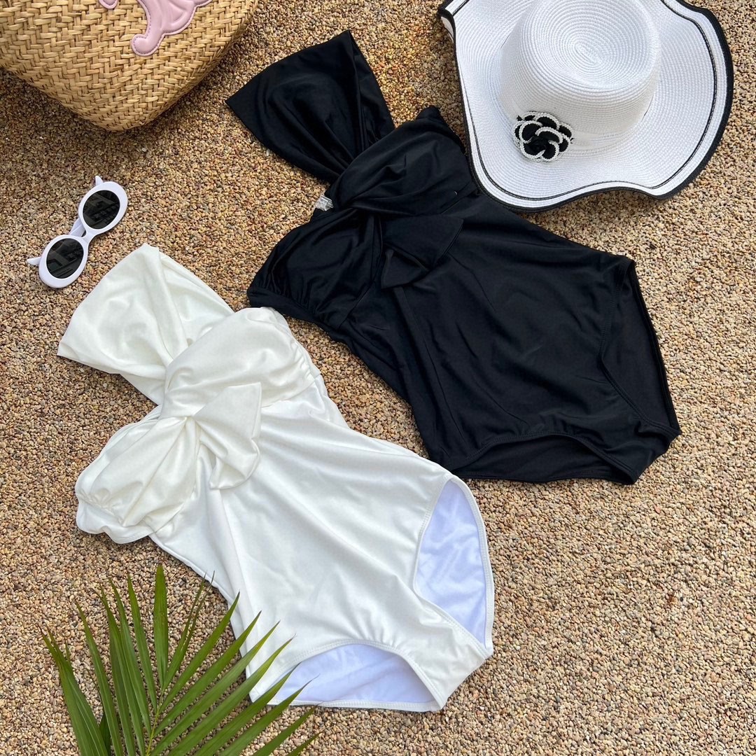Designer Swimwear Bikini Top 2023 New Designer Bikini One piece swimsuit for women' new diagonal shoulder single shoulder bikini, White
Designer Swimwear Bikini Top 2023 New Designer Bikini One piece swimsuit for women' new diagonal shoulder single shoulder bikini, White