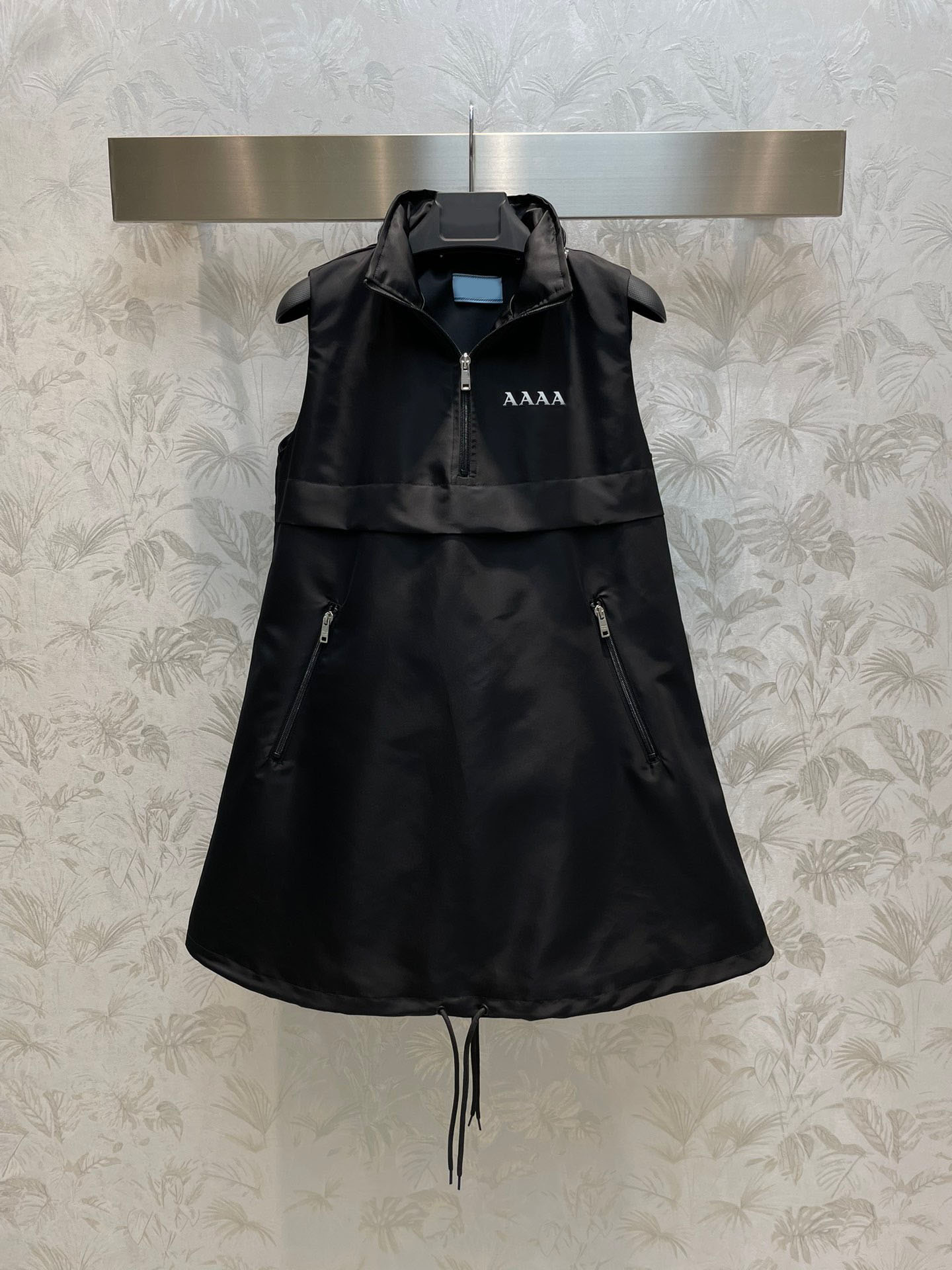 Fashion Casual Dresses Loose Hooded Vest Jacket Women Sleeveless Zipper Fly Pockets Vintage Long Design Street Wear Coat, Black 
Fashion Casual Dresses Loose Hooded Vest Jacket Women Sleeveless Zipper Fly Pockets Vintage Long Design Street Wear Coat, Black
