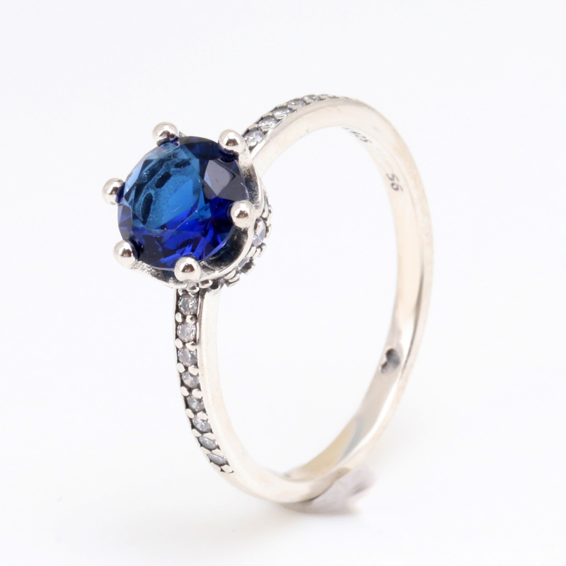 Creative 925 Silver Ladies' Diamond Ring with Sparkling Bezel Setting for Festive Celebrations