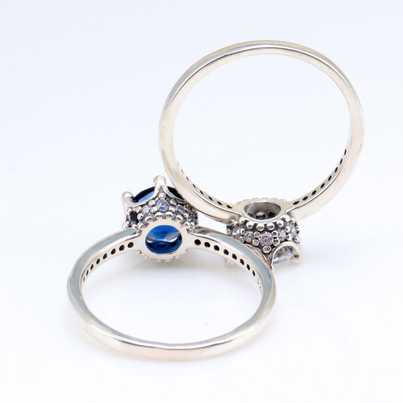 Creative 925 Silver Ladies' Diamond Ring with Sparkling Bezel Setting for Festive Celebrations