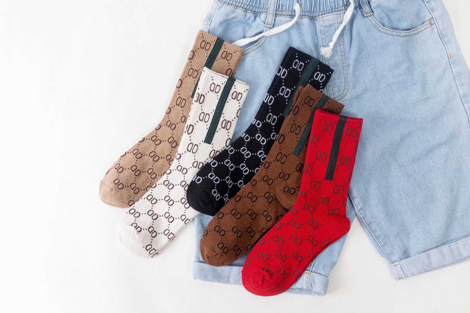 Mens Socks Man Sock Cotton Socks Designer Mens Womens Socks Five Pair Luxury Sport Spring Letter Printed Sock Embroidery Cotton Man Woman Five Colors Fashion Socks
Mens Socks Man Sock Cotton Socks Designer Mens Womens Socks Five Pair Luxury Sport Spring Letter Printed Sock Embroidery Cotton Man Woman Five Colors Fashion Socks