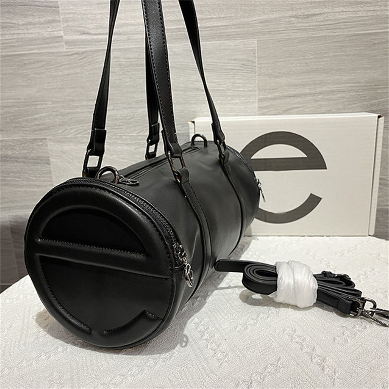 Mens Designer Duffel Bag Women Telf Crossbody Boston Handbags Black Leather Cylinder Purse Men Travel Luggage Totes Designers Duffels Tote, 22*11cm
Mens Designer Duffel Bag Women Telf Crossbody Boston Handbags Black Leather Cylinder Purse Men Travel Luggage Totes Designers Duffels Tote, 22*11cm