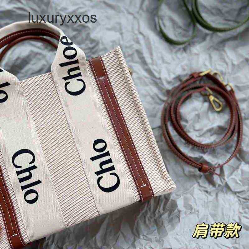 Tote Woody Bag ChIoe Style Capacity Women's 2023 Large Bags Foreign Handbag Portable Designer Shopping Fashion Shoulder
Tote Woody Bag ChIoe Style Capacity Women's 2023 Large Bags Foreign Handbag Portable Designer Shopping Fashion Shoulder