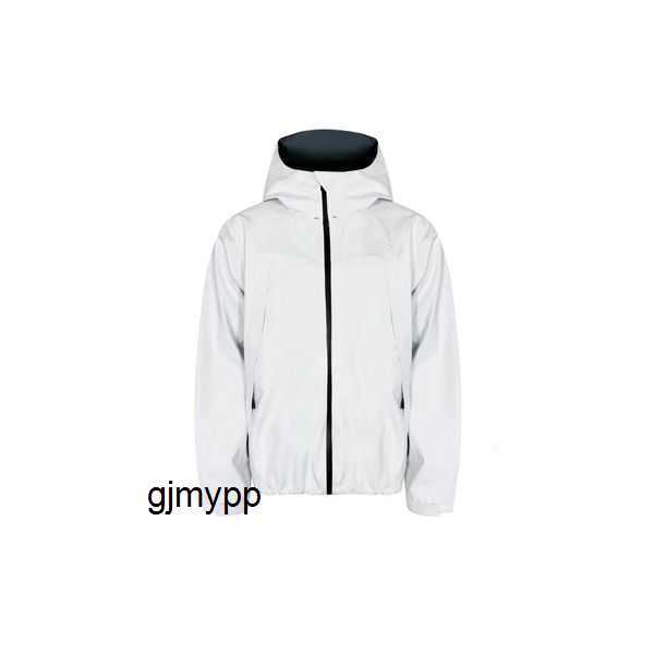 Men's Jackets American Outdoor T Classic Mountain Function Windproof and Waterproof Splicing Japanese Retro Hooded Charge Coat 95JLW
Men's Jackets American Outdoor T Classic Mountain Function Windproof and Waterproof Splicing Japanese Retro Hooded Charge Coat 95JLW