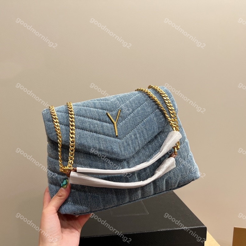 2023 Loulou Designer Women Bag Original Quality Blue Denim Envelope Bags British Style Purse Luxury Fashion Sliding Chain Shoulder Crossbody bag Backpack
2023 Loulou Designer Women Bag Original Quality Blue Denim Envelope Bags British Style Purse Luxury Fashion Sliding Chain Shoulder Crossbody bag Backpack