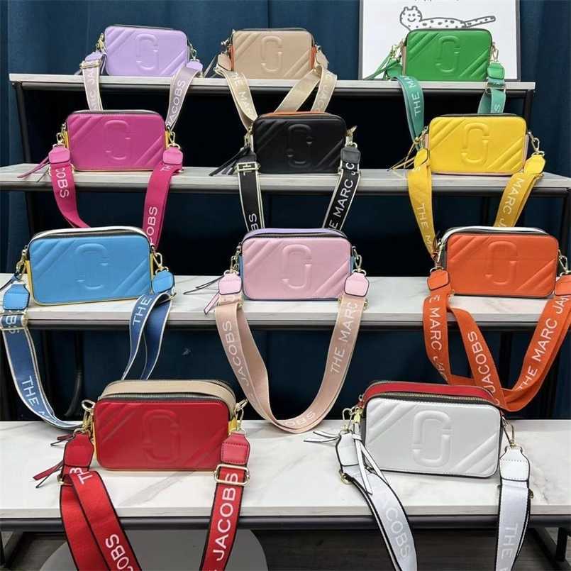 Designer bag Baobao Women's 2023 New Texture Personalized Commuter Camera Bag Fashion Trend Crossbody One Shoulder Women's Bag factory outlet, White
Designer bag Baobao Women's 2023 New Texture Personalized Commuter Camera Bag Fashion Trend Crossbody One Shoulder Women's Bag factory outlet, White