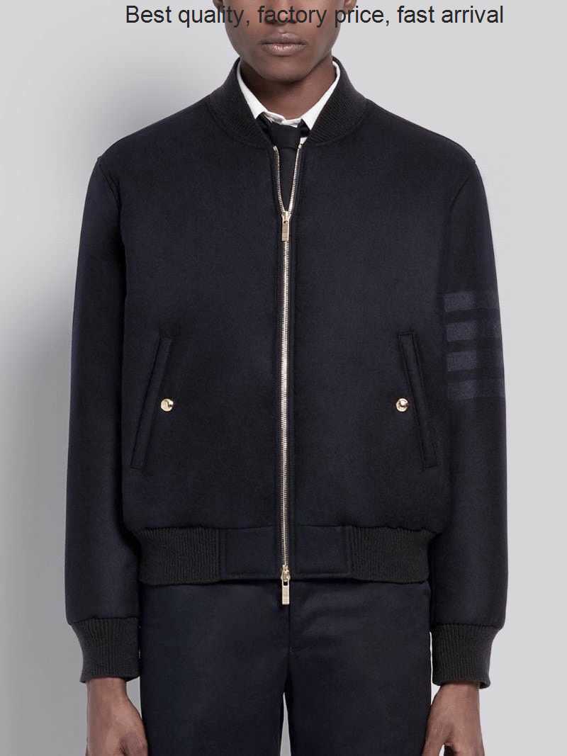 Men's Jackets High Quality Luxury Brand 2023 Fashion Tb Thom Brand Jacket Men Cardigans Clothing Loose Baseball Uniform Blue Wool Autumn Winte
Men's Jackets High Quality Luxury Brand 2023 Fashion Tb Thom Brand Jacket Men Cardigans Clothing Loose Baseball Uniform Blue Wool Autumn Winte