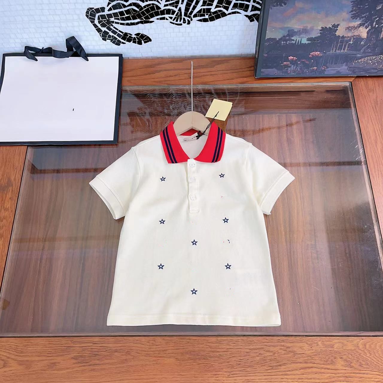 Designer Children letter embroidered Polos 2023 summer boys short sleeve T-shirt kids casual sport Tees tops A9877, Cream white
Designer Children letter embroidered Polos 2023 summer boys short sleeve T-shirt kids casual sport Tees tops A9877, Cream white