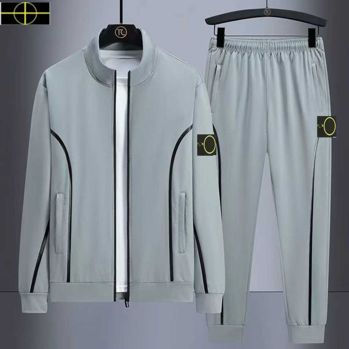 men Tracksuits Spring and Autumn Men' Stone Sports Suit Island hooded zippered sweater suit Designer is land jacket trousers two-piece 6xl 34 dgs''dolc''gabbanas, White
men Tracksuits Spring and Autumn Men' Stone Sports Suit Island hooded zippered sweater suit Designer is land jacket trousers two-piece 6xl 34 dgs''dolc''gabbanas, White