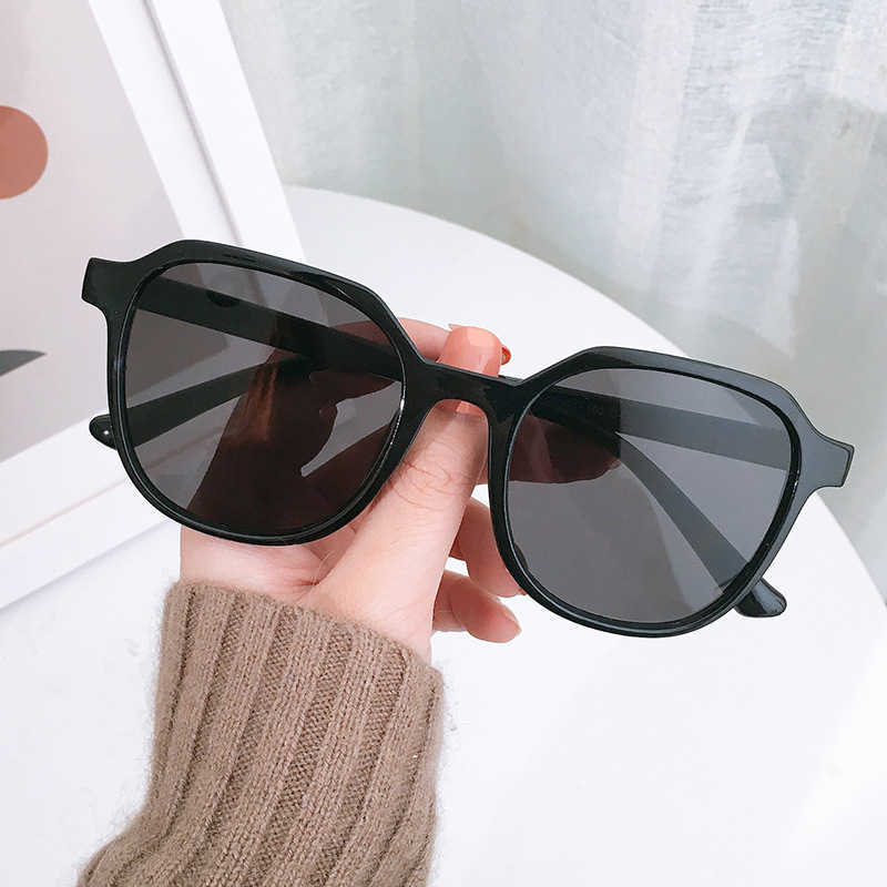 Frames Korean new net Red Sunglasses Women's round big face thin ins fashion sunglasses Beach Street glasses 1392
Frames Korean new net Red Sunglasses Women's round big face thin ins fashion sunglasses Beach Street glasses 1392