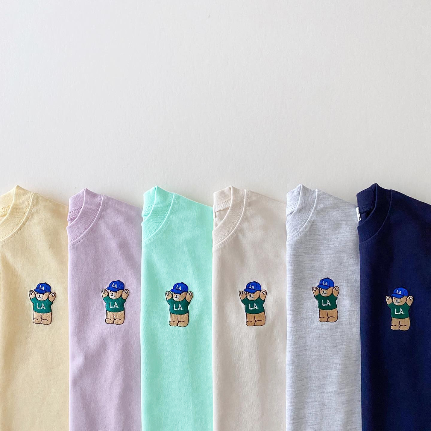 Clothing Sets 2023 Summer Korea Baby Boys Suit Embroidered Bear Badge Tees T shirts Loose Shorts Girls 2Pcs Casul Infant Toddler Clothes 230411