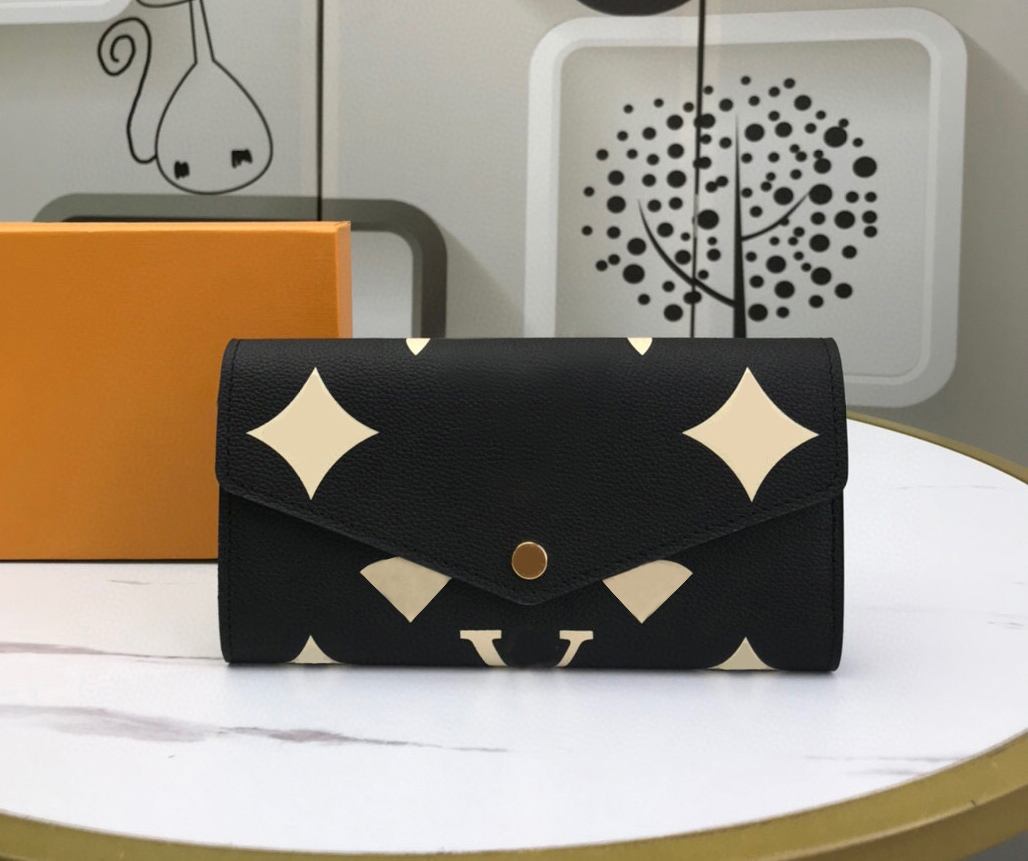 Fashion designer wallets luxury envelope purses mens womens wallet high-quality embossed flower letter long card holders slim money clutch bags with box wholesale, 80496#monogrames
Fashion designer wallets luxury envelope purses mens womens wallet high-quality embossed flower letter long card holders slim money clutch bags with box wholesale, 80496#monogrames
