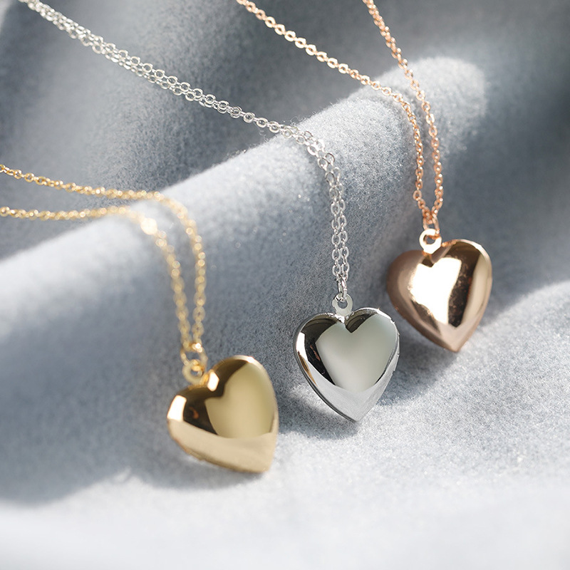 Jewelry heart necklaces designer smooth love photo box necklace three dimensional openable pendant smooth love necklace cold wind
Jewelry heart necklaces designer smooth love photo box necklace three dimensional openable pendant smooth love necklace cold wind