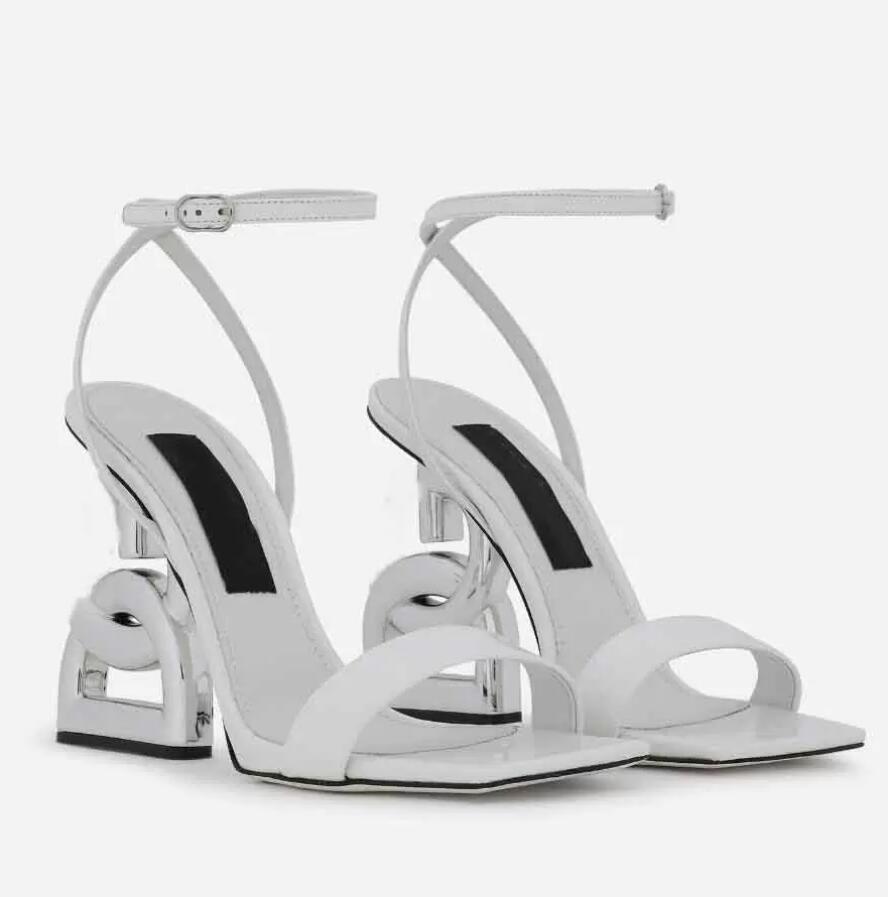 23s Women dg sandal patent leather heels Brand Logo Heel Keira Heel Sandals black nude leather ankle strap shoes luxury design sandals 35-43, 12
23s Women dg sandal patent leather heels Brand Logo Heel Keira Heel Sandals black nude leather ankle strap shoes luxury design sandals 35-43, 12