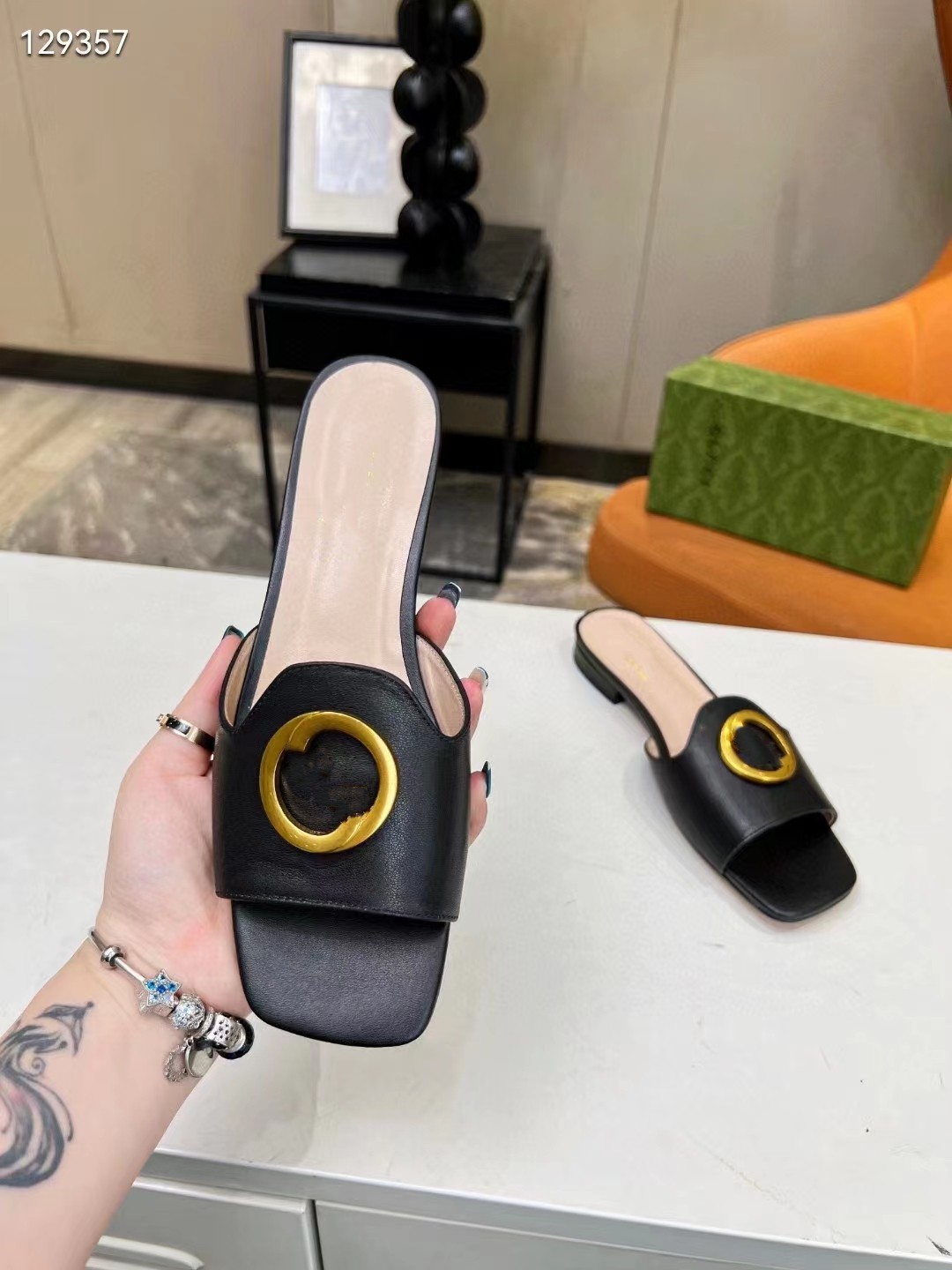 New ladies high heel sandal slipper fashion designer summer dresses flipflop elegant mature women sandals size 35-42
New ladies high heel sandal slipper fashion designer summer dresses flipflop elegant mature women sandals size 35-42