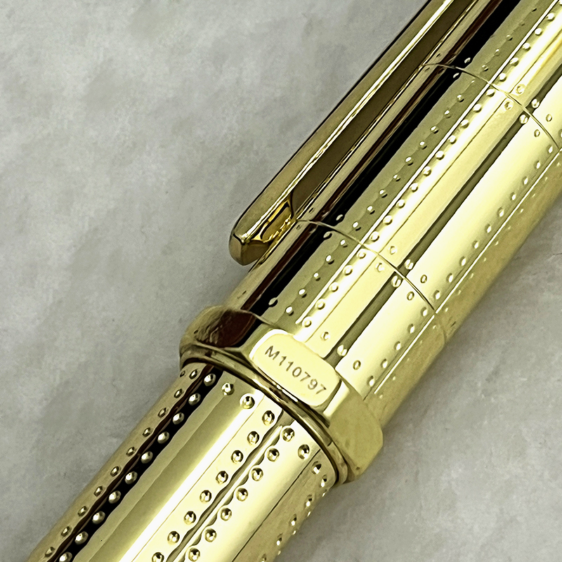 Wholesale Pens Classic Octagon Ballpoint Pen Sier Golden Clip with Serial Number Writing Smooth 230412