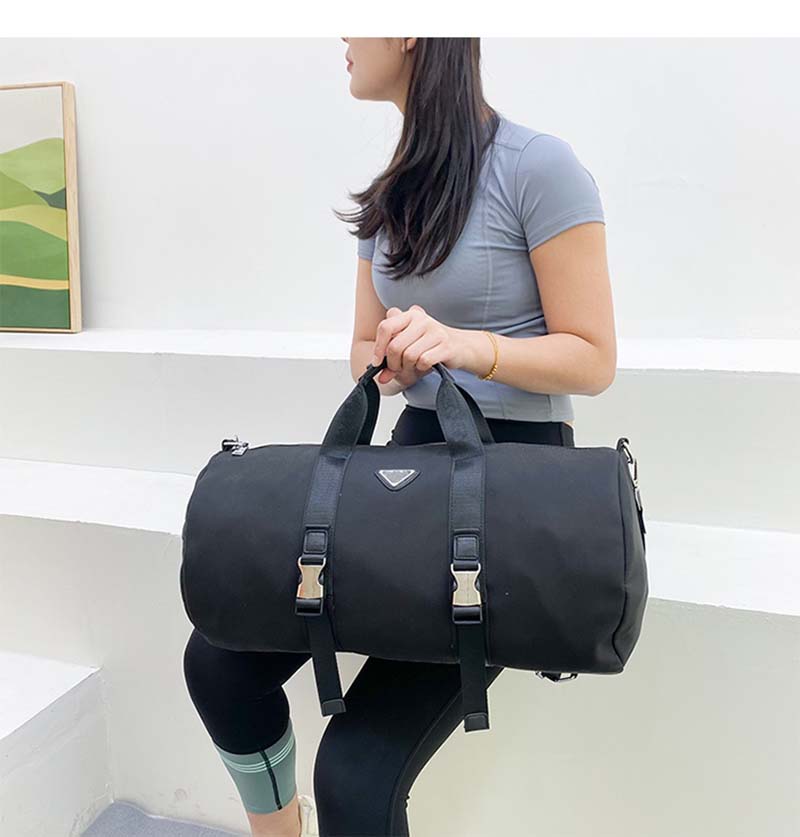 Fashion Nylon travel bag fitness bag for women Duffel Bags Luxury Men Luggage Gentleman Commerce Travel Bags Nylon Handbags Large Capacity Holdall Carry On Luggages, Black
Fashion Nylon travel bag fitness bag for women Duffel Bags Luxury Men Luggage Gentleman Commerce Travel Bags Nylon Handbags Large Capacity Holdall Carry On Luggages, Black