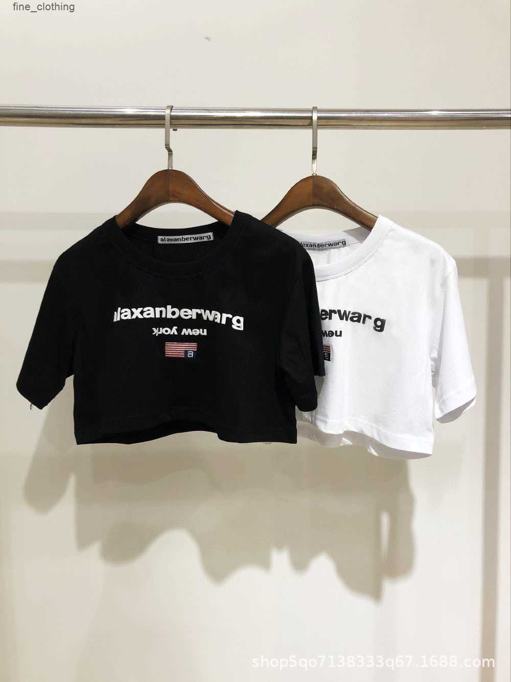 Spring Summer 2023SS New AW Dawang Family Open Navel Short Sleeve Top Made wang Pure Cotton Loose Letter Printing Round Neck wonmen T-shirt, White4
Spring Summer 2023SS New AW Dawang Family Open Navel Short Sleeve Top Made wang Pure Cotton Loose Letter Printing Round Neck wonmen T-shirt, White4