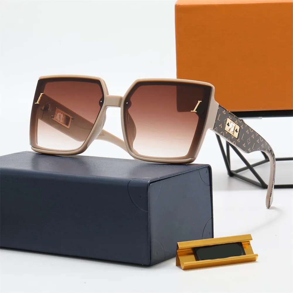 Luxury Designer Brand Sunglasses Designer Sunglass High Quality eyeglass Women Men Glasses Womens Sun glass UV400 lens Unisex With case
Luxury Designer Brand Sunglasses Designer Sunglass High Quality eyeglass Women Men Glasses Womens Sun glass UV400 lens Unisex With case