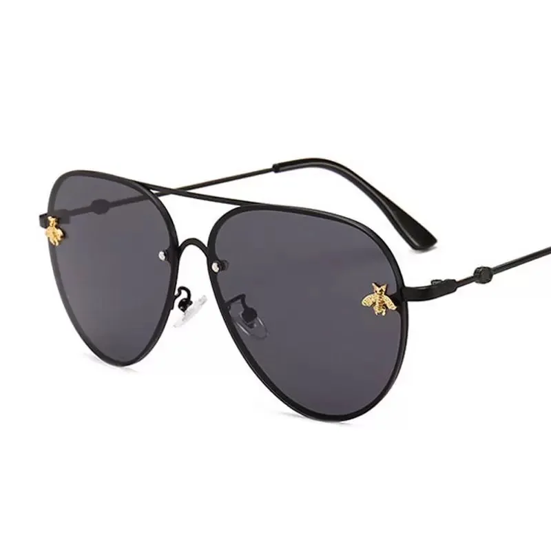 Brand design Sunglasses women men coolwinks eyewear designer Good Quality Fashion metal Oversized sun glasses vintage female male UV400
Brand design Sunglasses women men coolwinks eyewear designer Good Quality Fashion metal Oversized sun glasses vintage female male UV400