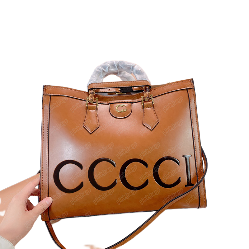 Women Luxurys Designers Diana Bamboo shoulder Bag totes Bags Men Cowhide Underarm Travel bag Trend Handbags Crossbody tote Bumbags 2304111BF, Box
Women Luxurys Designers Diana Bamboo shoulder Bag totes Bags Men Cowhide Underarm Travel bag Trend Handbags Crossbody tote Bumbags 2304111BF, Box