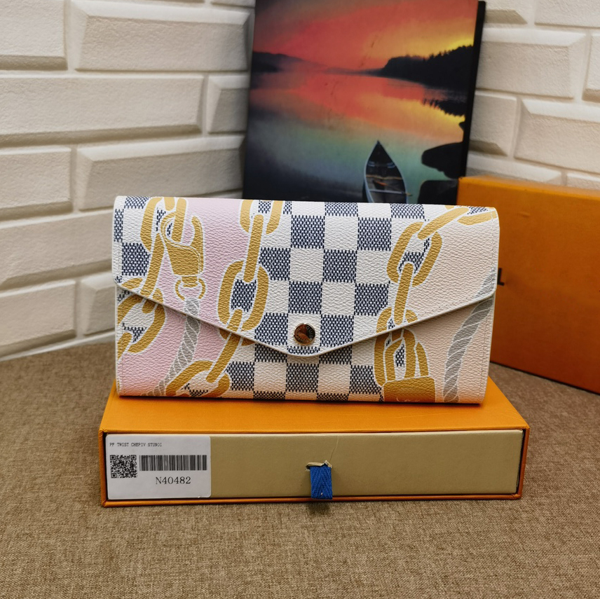 Women Luxurys Designers Long Wallets For Men Handbag Bag Ladies Travel Wallet Zippy Leather and Canvas Patchwork Coin Purse 19cm With Box N40480, C sarah n40482
Women Luxurys Designers Long Wallets For Men Handbag Bag Ladies Travel Wallet Zippy Leather and Canvas Patchwork Coin Purse 19cm With Box N40480, C sarah n40482