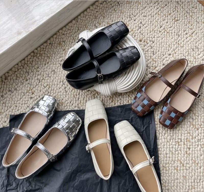 Weave Plaid Mary Jane Shoes Fashion Square toe Buckle Strap Lady Wedding Dress Shoes Women Flats
Weave Plaid Mary Jane Shoes Fashion Square toe Buckle Strap Lady Wedding Dress Shoes Women Flats