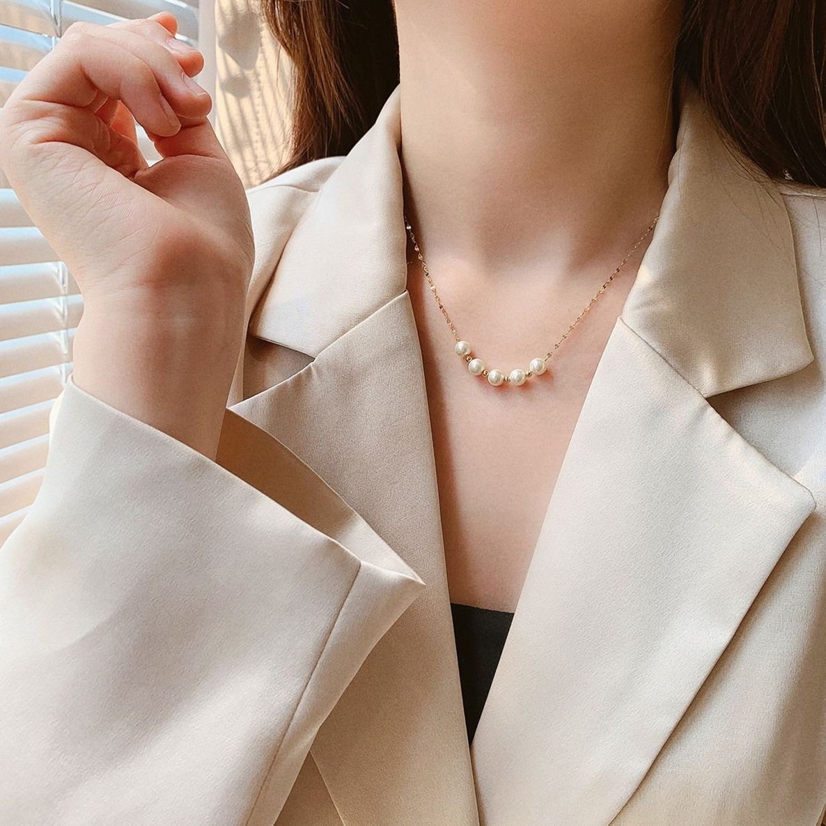 Gold Silver Color Necklace Pearl Chain Pendant Simple Fashion Accessories Jewelry Fashion Custom Women Party Decoration Creative
Gold Silver Color Necklace Pearl Chain Pendant Simple Fashion Accessories Jewelry Fashion Custom Women Party Decoration Creative