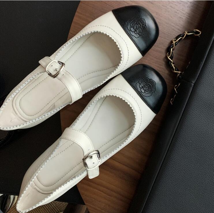 Flower Mary Jane Shoes Women Cowskin Buckle Strap Lady Wedding Dress Shoes Fashion Lady Oxfords
Flower Mary Jane Shoes Women Cowskin Buckle Strap Lady Wedding Dress Shoes Fashion Lady Oxfords