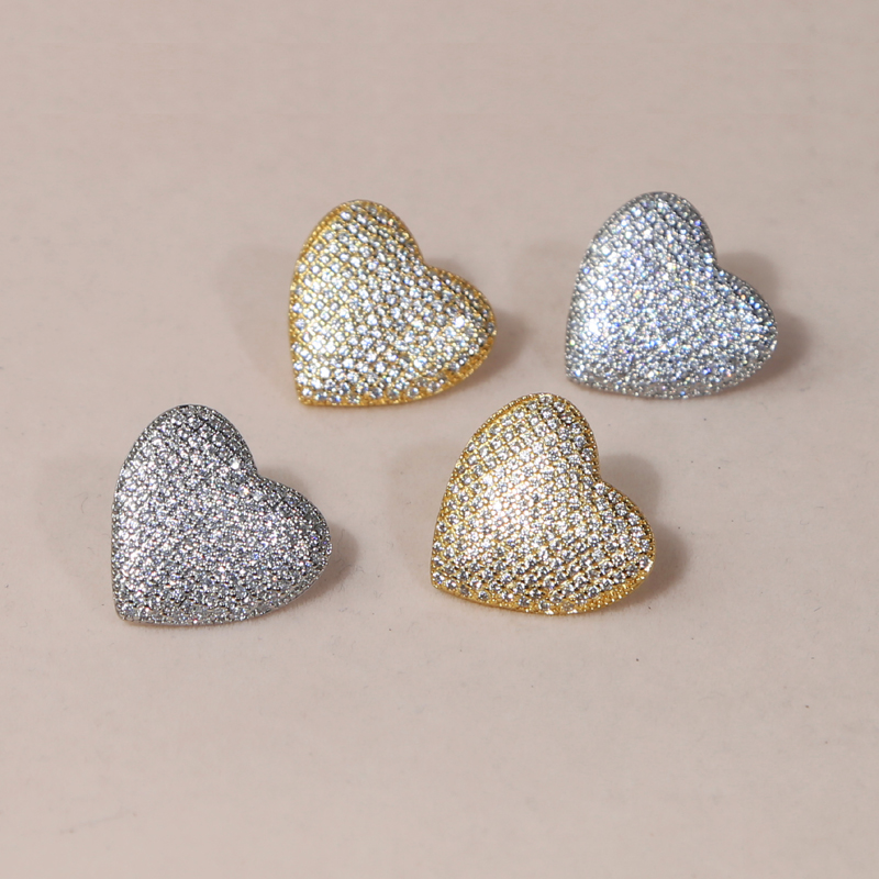 Bg Iced Out Big Heart Stud Earrings: White CZ Pave Love Charm Jewelry dh3628137