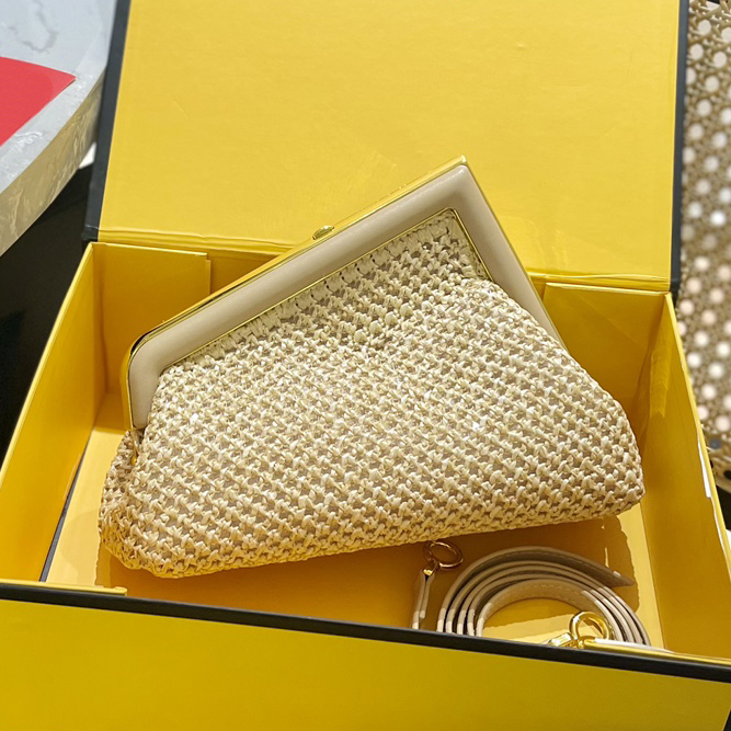handbag straw bag designer bags luxurys handbags women Woven cloud bags shoulder bag crossbody ladies Fashion classic coin purse 220509, Fcs01 23x18cm
handbag straw bag designer bags luxurys handbags women Woven cloud bags shoulder bag crossbody ladies Fashion classic coin purse 220509, Fcs01 23x18cm