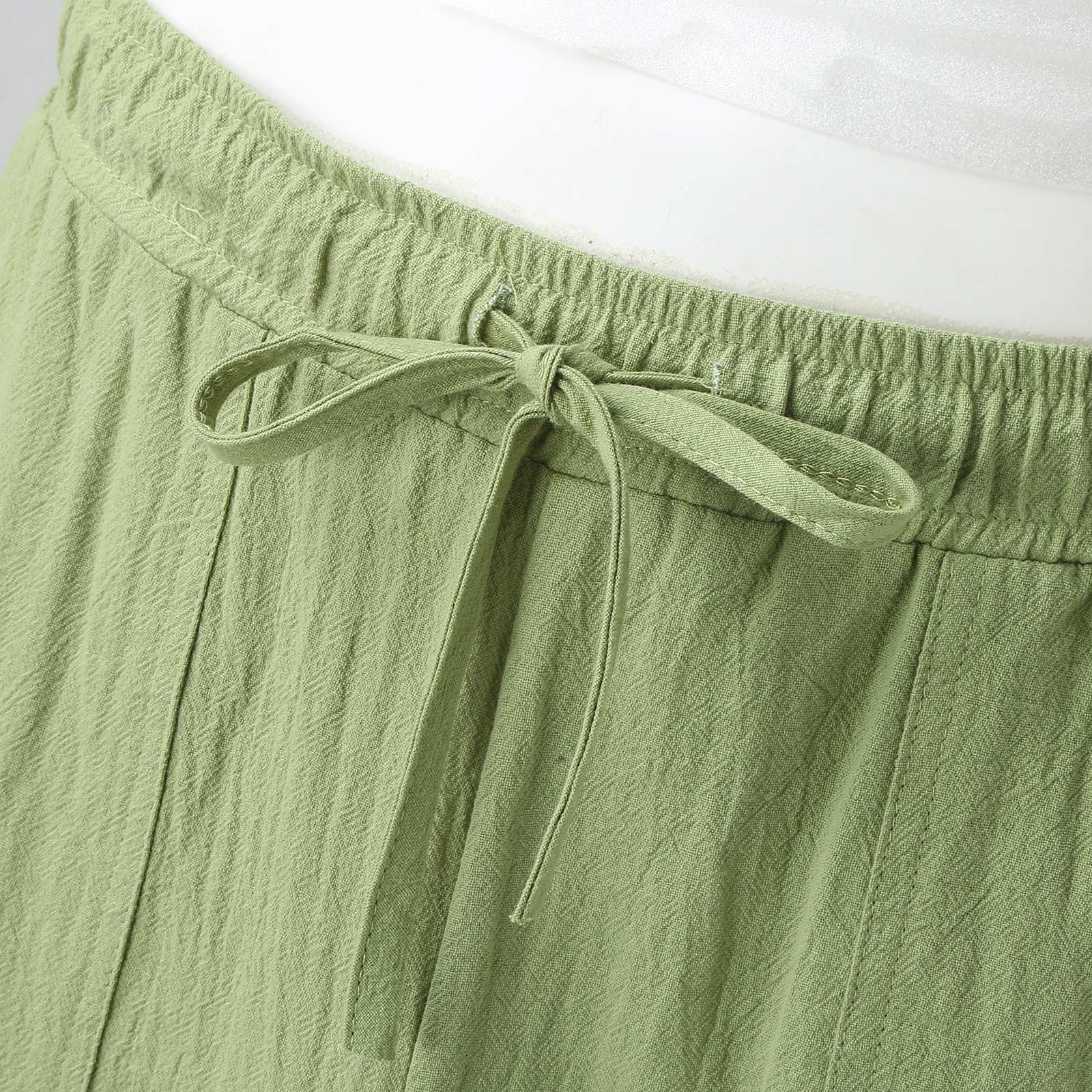 Men's Shorts Cotton linen shorts men's summer fashion breathable lightweight Bermuda shorts men's pull rod shorts loose beach clothing 