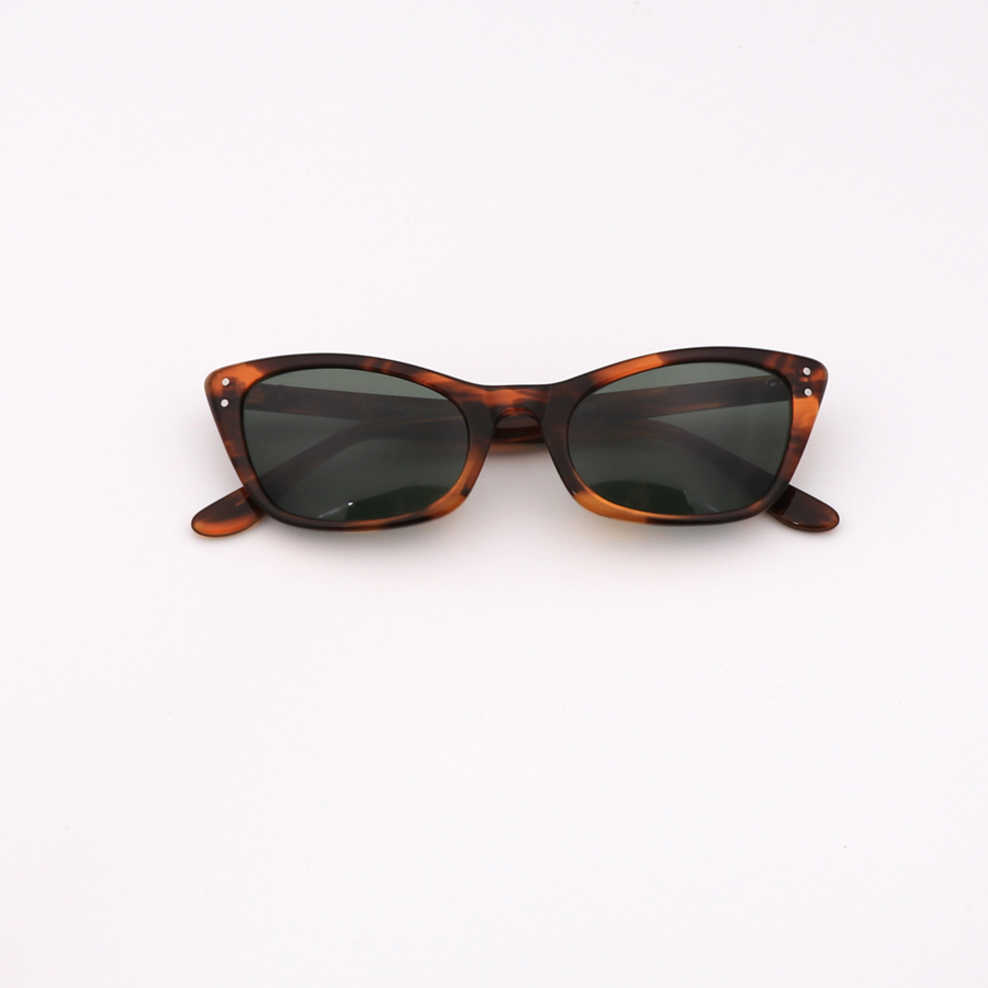 Vintage raybans Square raies ban Style Designer Sunglasses Limted butterfly Men Women Sunglasses bring Metal 2299 Frameless UV 400 51mm Lens Original Box and C C5G1
Vintage raybans Square raies ban Style Designer Sunglasses Limted butterfly Men Women Sunglasses bring Metal 2299 Frameless UV 400 51mm Lens Original Box and C C5G1