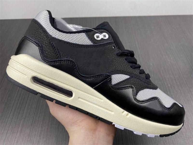 2023 Limited Edition Basketball Shoes MX 1 Mesh Collaboration Athletic Shoes Metallic Silver White Black Fashion Sport Sneakers Trainers Top Quality Come With Box
2023 Limited Edition Basketball Shoes MX 1 Mesh Collaboration Athletic Shoes Metallic Silver White Black Fashion Sport Sneakers Trainers Top Quality Come With Box