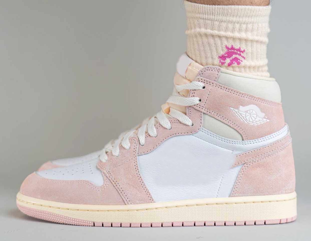 Shoes &sandals Authentic 1 High Og Wmns Washed Pink Atmosphere White Muslin Sail Men Women Sneakers Fd2596-600
Shoes &sandals Authentic 1 High Og Wmns Washed Pink Atmosphere White Muslin Sail Men Women Sneakers Fd2596-600
