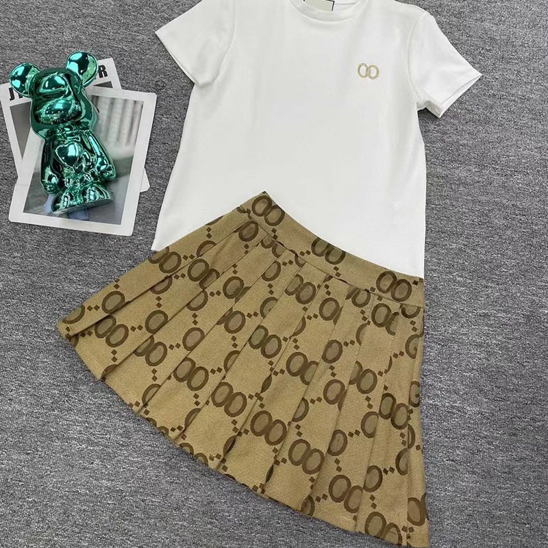 Lady's Summer Shorts Set Womens Two Piece Outfits Summer Fashion Letter Stripe Crop Top Short Sleeve T-shirt Skirt Suit