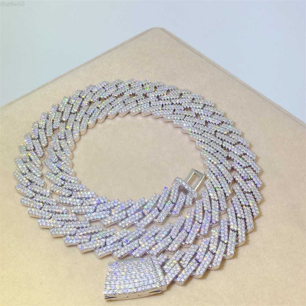 Iced Out Diamond Cuban Link Necklace Hip Hop Jewelry Silver 13mm Moissanite Cuban Link Chain
Iced Out Diamond Cuban Link Necklace Hip Hop Jewelry Silver 13mm Moissanite Cuban Link Chain