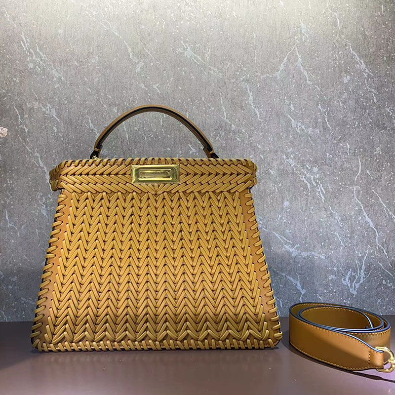 Weave Tote Bag 27/33cm Designer Handbags Women Braid Totes Crossbody Shoulder Handbags Shop Bags Quality Purse Knit Genuine Leather Twist Lock Removable Inner Pouch
Weave Tote Bag 27/33cm Designer Handbags Women Braid Totes Crossbody Shoulder Handbags Shop Bags Quality Purse Knit Genuine Leather Twist Lock Removable Inner Pouch