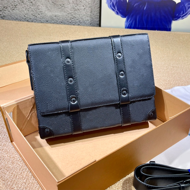 Designer Crossbody Bag for Men and Women - Luxury Handbag with Multiple Compartments, Black grey print
Designer Crossbody Bag for Men and Women - Luxury Handbag with Multiple Compartments, Black grey print