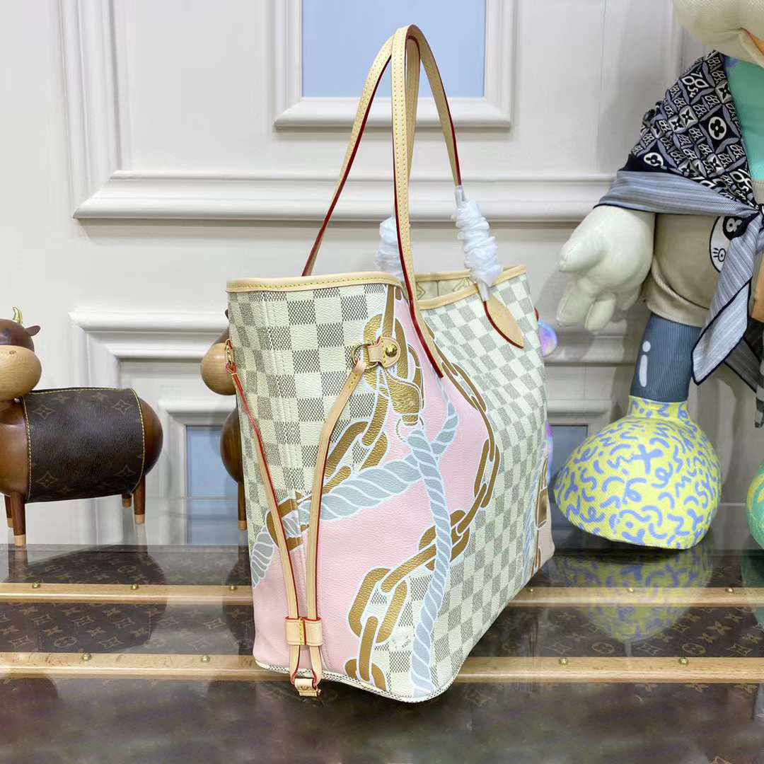 Fashion Handbags Shoulder Luxurys Designer Bags metal chain gold silver women Handbag Genuine Leather bag Flip cover diagonal Messenger Crossbody Handbag Purse, Grey 
Fashion Handbags Shoulder Luxurys Designer Bags metal chain gold silver women Handbag Genuine Leather bag Flip cover diagonal Messenger Crossbody Handbag Purse, Grey