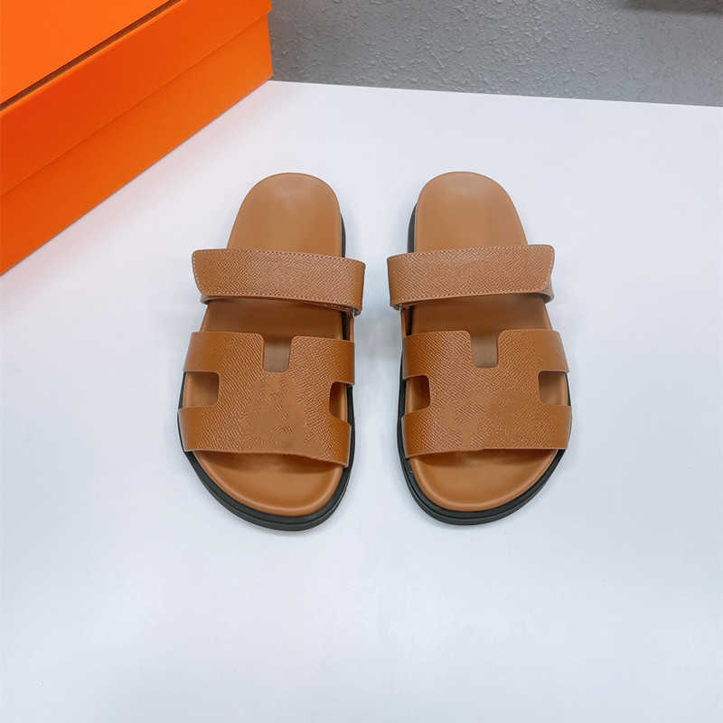 Designer womens 2023 new sandals Chypre Slippers Beach Classic Flat Sandals fashion brand Luxury Summer Lady Leather Flops Men Women Slides, 15 #
Designer womens 2023 new sandals Chypre Slippers Beach Classic Flat Sandals fashion brand Luxury Summer Lady Leather Flops Men Women Slides, 15 #