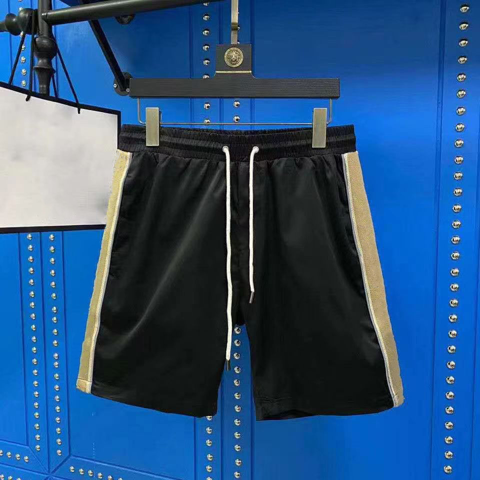2024 Mens Designers Shorts Summer Men Beach Pants Casual Designer Short Sports Fashion Quick Drying Black and White Asian Size
2024 Mens Designers Shorts Summer Men Beach Pants Casual Designer Short Sports Fashion Quick Drying Black and White Asian Size