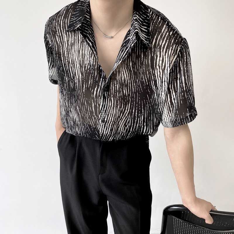 Men's Casual Shirts 2022 Summer Loose Striped Shirts Men Short Sleeve Oversized Shirt Unique Streetwear Hip Hop Harajuku Tops Social Party Blouse