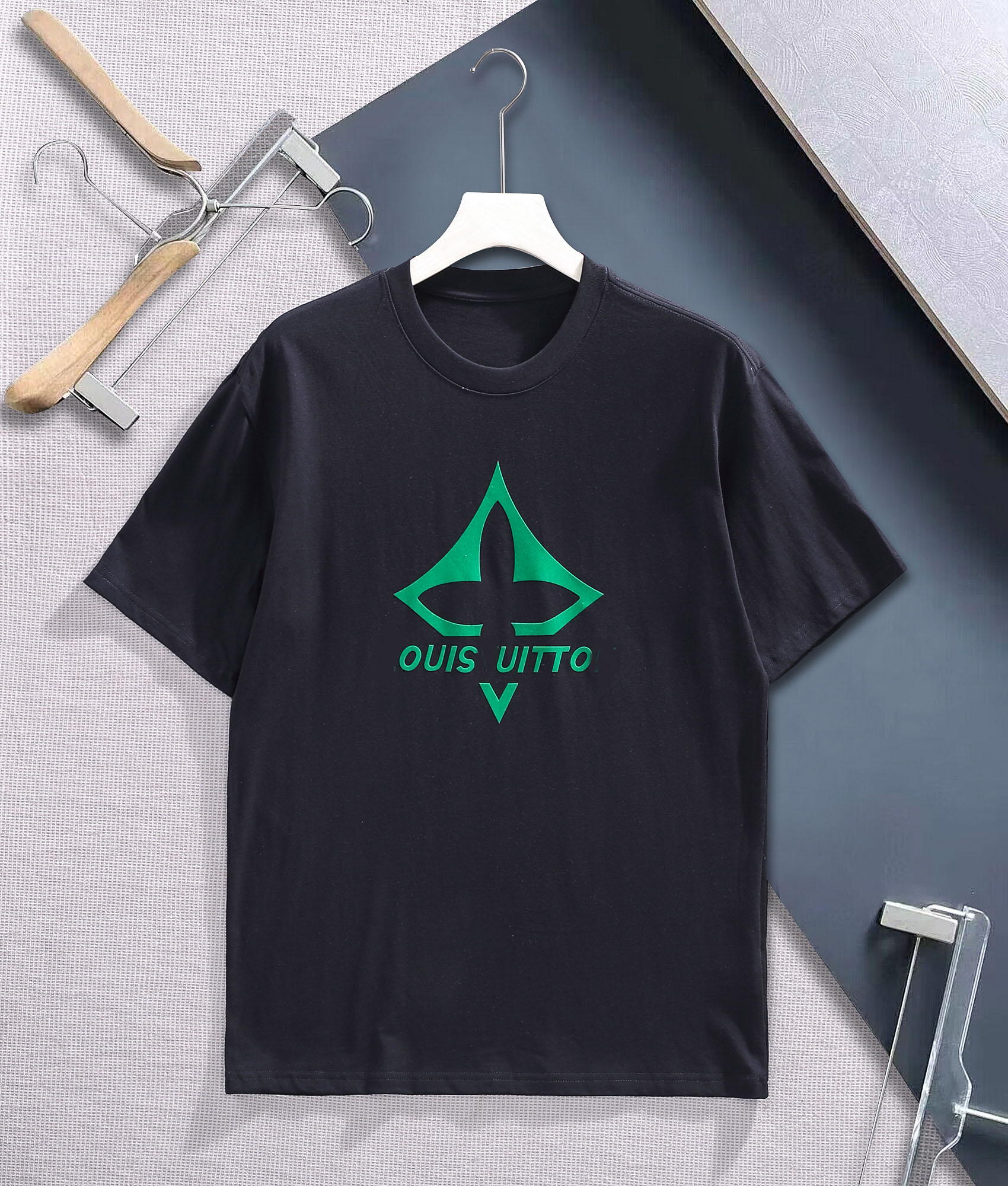 Men's T-shirt Women's Designer Europe and America 2023 Cotton Fashion Casual Black and White Letter Sleeve Street Polo Shorts M-3XL
Men's T-shirt Women's Designer Europe and America 2023 Cotton Fashion Casual Black and White Letter Sleeve Street Polo Shorts M-3XL