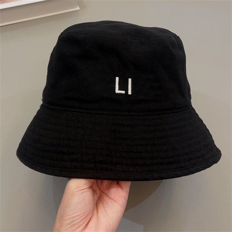 Luxury Brand Wide Brim Hats Designer Bucket Hats For Men Woman Casquette Casual Fashion Street Hat Outdoor Cotton Cap Summer Sun Visor, Black
Luxury Brand Wide Brim Hats Designer Bucket Hats For Men Woman Casquette Casual Fashion Street Hat Outdoor Cotton Cap Summer Sun Visor, Black