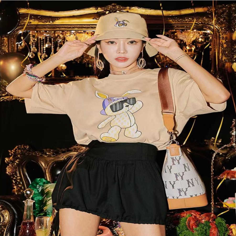 High Version MLB Short Sleeve T-Shirt Women's Aiwang Rabbit Exclusive Summer New Couple Half Loose Large T-shirt Wrapped Hip, Black
High Version MLB Short Sleeve T-Shirt Women's Aiwang Rabbit Exclusive Summer New Couple Half Loose Large T-shirt Wrapped Hip, Black