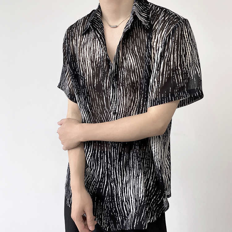 Men's Casual Shirts 2022 Summer Loose Striped Shirts Men Short Sleeve Oversized Shirt Unique Streetwear Hip Hop Harajuku Tops Social Party Blouse