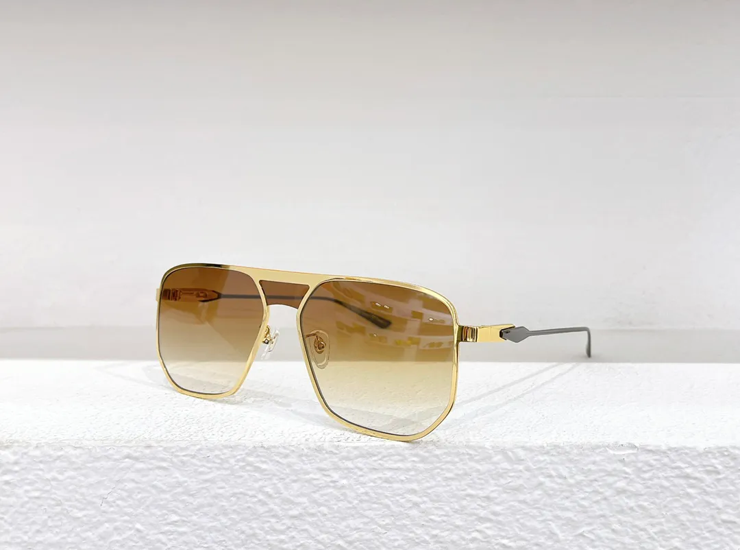 Men Sunglasses For Women Latest Selling Fashion Sun Glasses Mens Sunglass Gafas De Sol Glass UV400 Lens With Random Matching Box 58ZS
Men Sunglasses For Women Latest Selling Fashion Sun Glasses Mens Sunglass Gafas De Sol Glass UV400 Lens With Random Matching Box 58ZS
