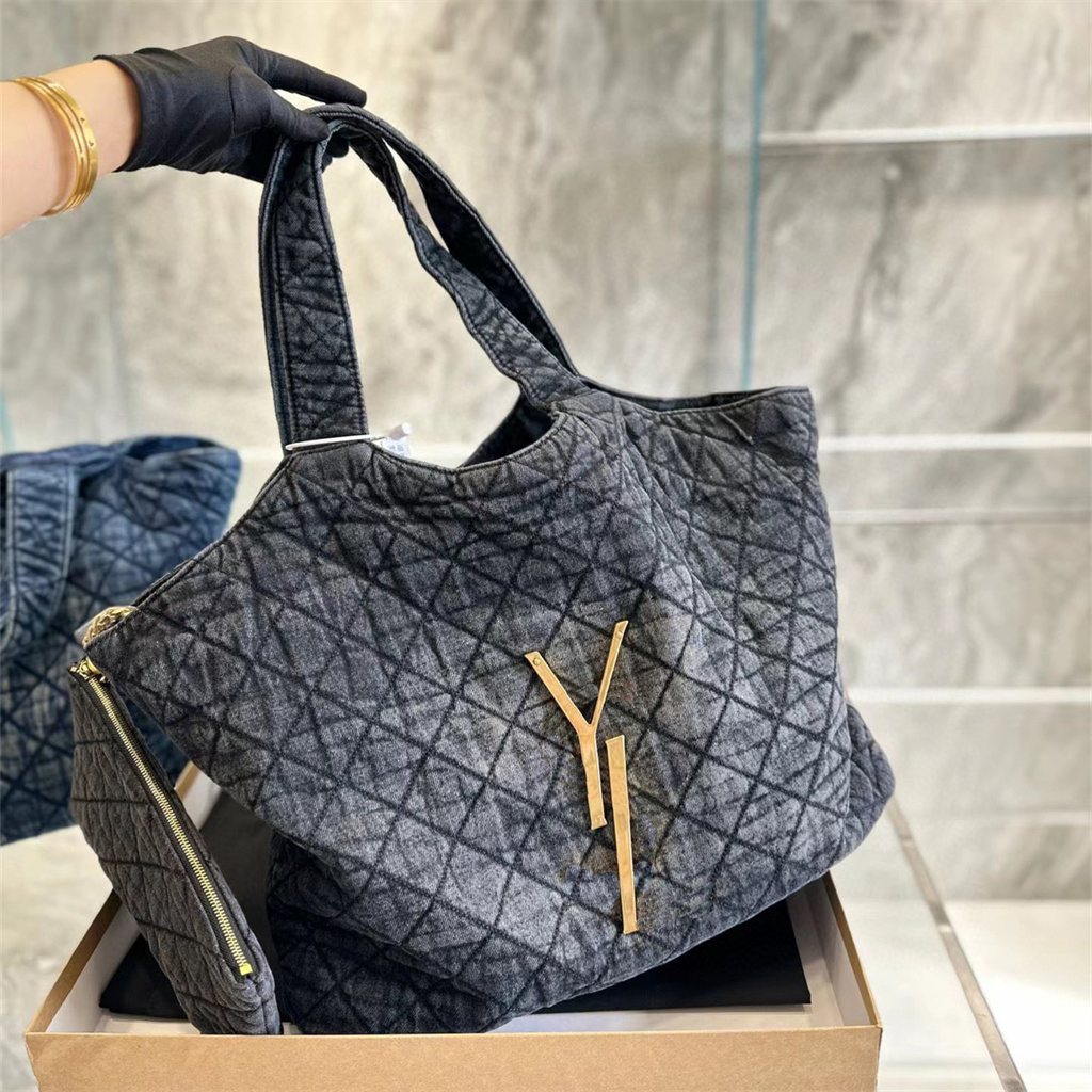 Luxurys Designer Tote Bag Women Oversize Icare Maxi Handbag Puffer Bag Denim Flap Bags Canvas Messenger Crossbody Chain Shoulder Bag Purse Wallet Totes Backpack, Brown like pics